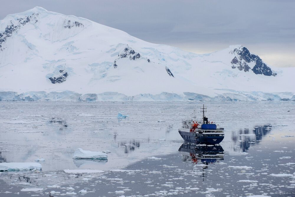 Die Ortelius in der Paradiesbucht